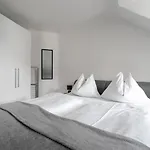 شقة Farawayhomes #5 *