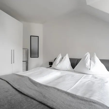 Апартаменты Farawayhomes #5 *